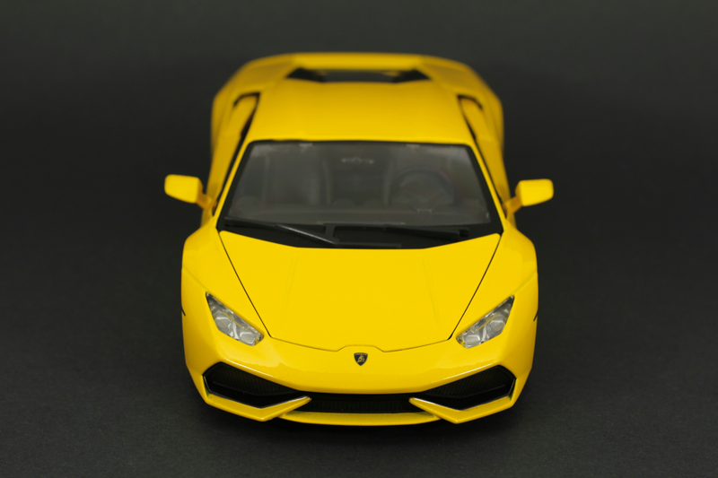 Illustration for article titled Lamborghini Huracan by Bburago in 1:18